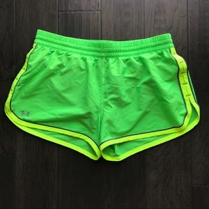 Bright Under Armour Running Shorts with Lining